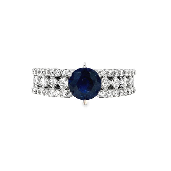 Sapphire Ring in 18kt White Gold