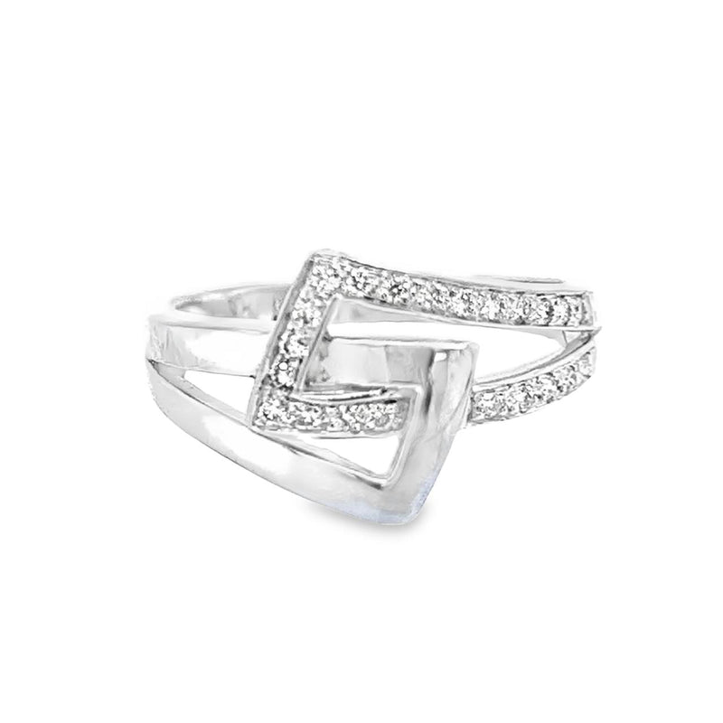 Linear Interlocking Diamond Ring